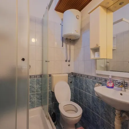 Apartman Perica And Perica With Separate Entrance