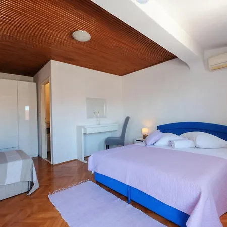 Apartman Perica And Perica With Separate Entrance *